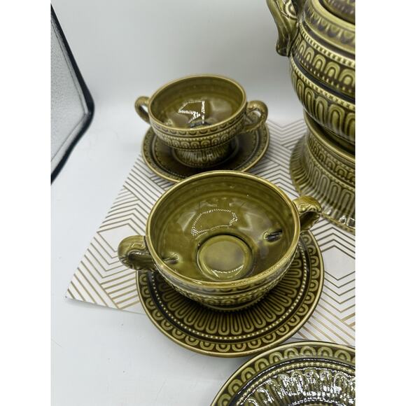 Vintage Ornate Green Ceramic Tureen Soup Set Pot Retro 12 Pieces - Picture 5 of 11